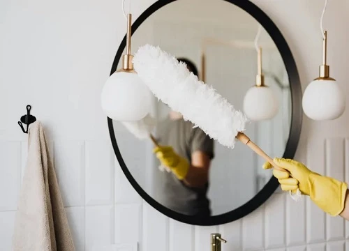 Clean the mirror