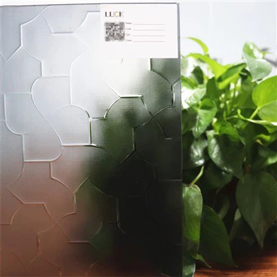 Черное стекло Каратачи